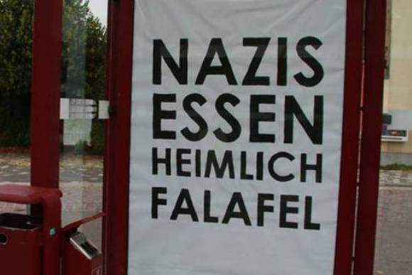 Немецкие художники против неонацизма