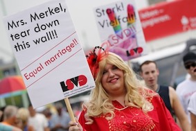 Кончита Вурст открыла гей-парад в Кёльне