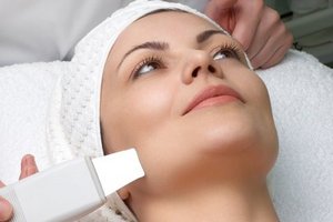 Чистка лица с уходом и пиллинг