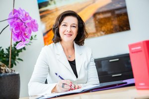 Эвелина Габор - налоговый советник в Берлине