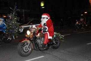 ДЕДЫ МОРОЗЫ - ДЕТЯМ