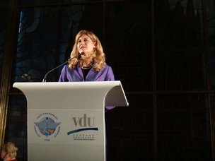 БИЗНЕС С ЖЕНСКИМ ЛИЦОМ