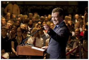 ТАКОЙ РАЗНЫЙ ДМИТРИЙ МЕДВЕДЕВ