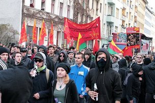 МИР, ТРУД, МАЙ по-берлински