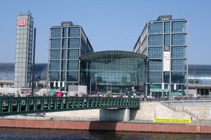 Сотрудников Deutsche Bahn обыскивают