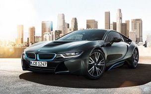 BMW i8: суперспособности не спасли от аварии