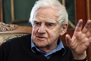 Блокадные ленточки в Берлине