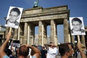 Решение Европарламента: полит. убежище Сноудену предоставлено не будет