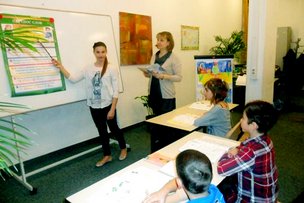 Раскрасим мир палитрой наших языков!