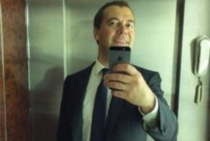 Первое селфи Дмитрия Медведева