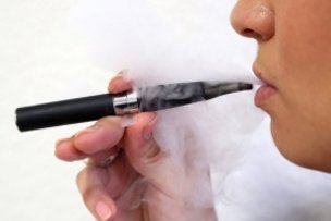 Электронные сигареты могут быть даже опаснее обыкновенных