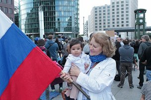 «Демонстрация по понедельникам»: борьба за мир продолжается