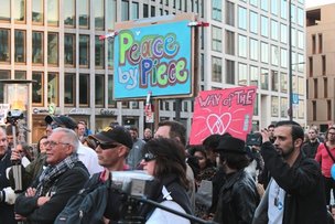 Как разрядить напряжённую ситуацию в мире?