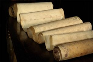 Ватикан сэкономит на пергаменте