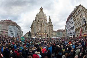 Pegida собрала 25.000 человек