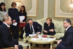 4 часа продолжаются переговоры в Минске