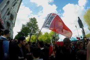 Первомай: священный ритуал кричащих людей