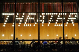 Theatertreffen: таблетки от счастья