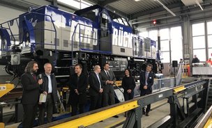 Talgo запускает гибридный эко-локомотив