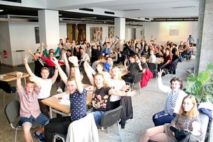 Мальчишки и девчонки, а также их родители, в игру «Юный Шерлок» поиграть не хотите ли?