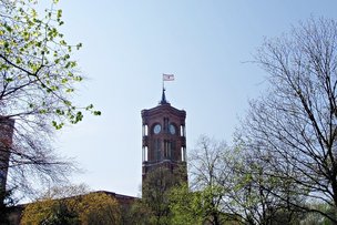 Берлинский Сенат не сдаётся