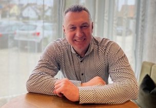 ПИСАТЕЛЬ И ПОЭТ АЛЕКСАНДР ЛИХ