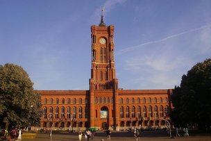 Червона ратуша відкриває свої унікальні «фонди-запаси»