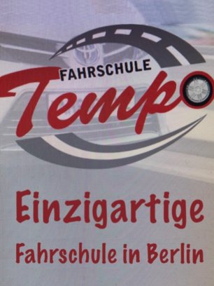 Die einzigartige Fahrschule TEMPO in Berlin. Eine Probefahrt – und Sie werden verstehen, ob wir zu Ihnen passen!