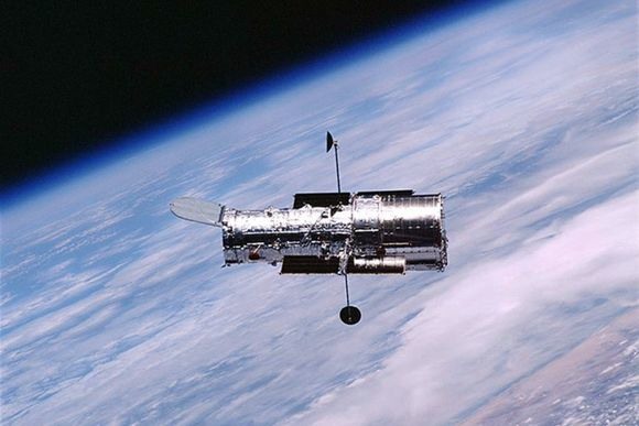 Hubble нашел воду в космосе