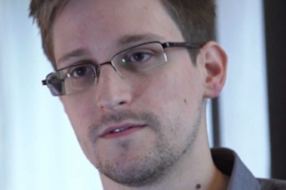 Немецкая оппозиция просит Сноудена о помощи
