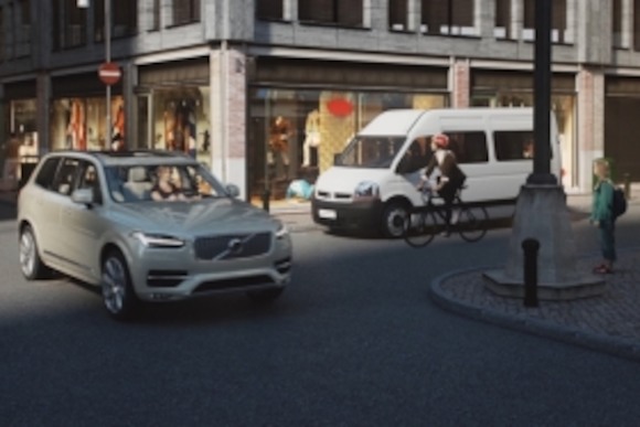Велосипедный шлем Volvo спасет от столкновения с авто
