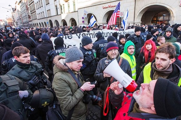 В Германии прошли антиамериканские демонстрации