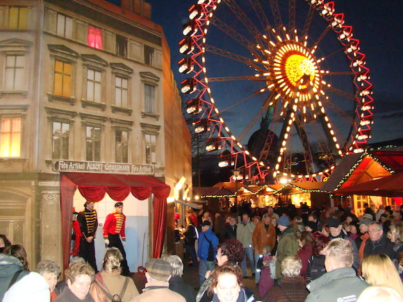 А вы знаете, где летает Дед Мороз в Берлине?