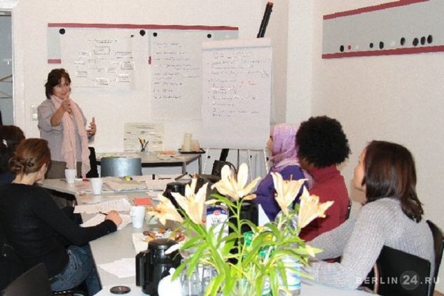 «СЕМЕЙНЫЙ СОВЕТ» СПЕШИТ НА ПОМОЩЬ