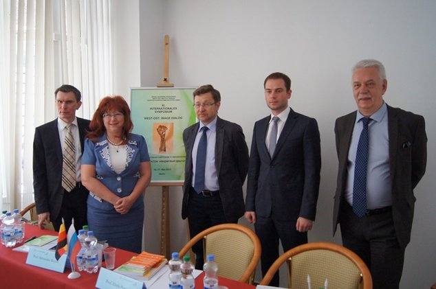 Запад – Восток: имиджевый диалог состоялся