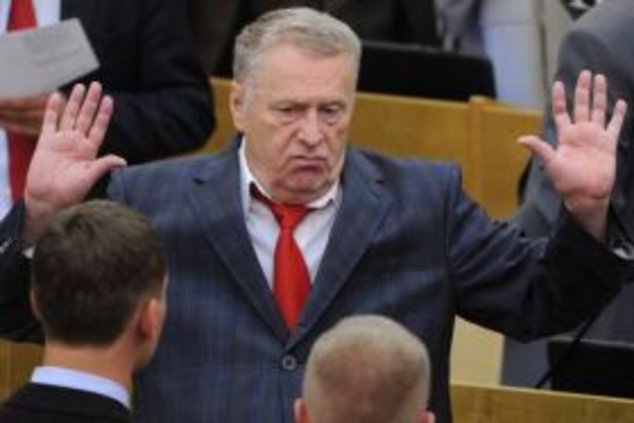 Жириновский пишет письма