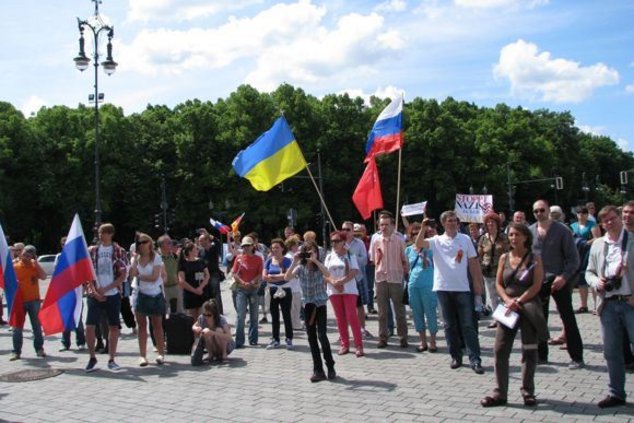 «За мир, против фашизма!» - глазами мобильного репортёра