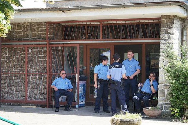 Чтобы и на празднике был порядок