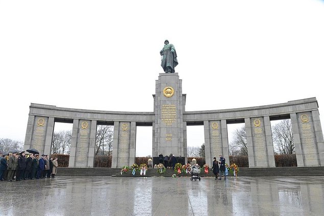 В Берлине отметили День защитника Отечества 