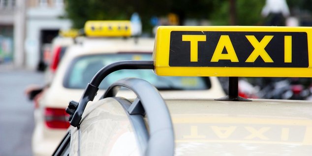 Вам ехать или шашечки?