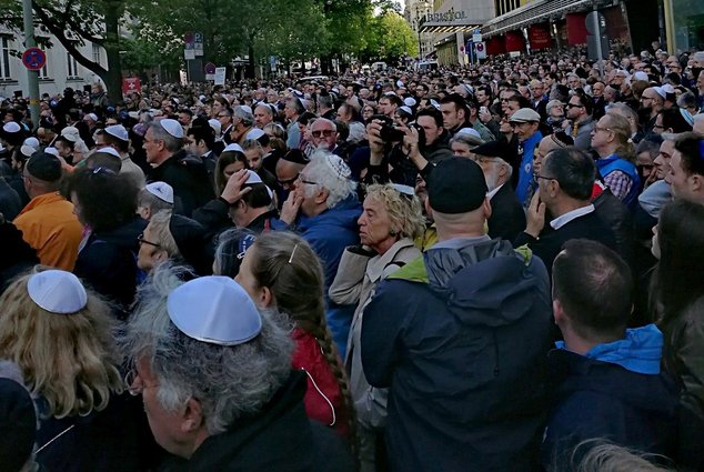 Берлин носит кипу