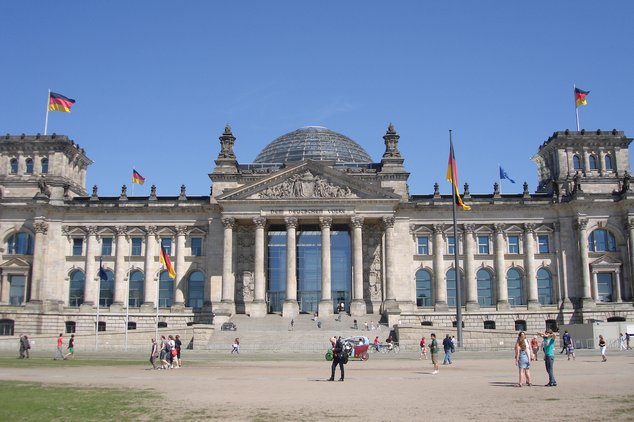 Купол Рейхстага будет подвергнут чистке