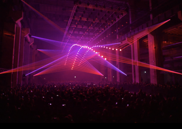 Фантасмагорическое шоу продолжается…