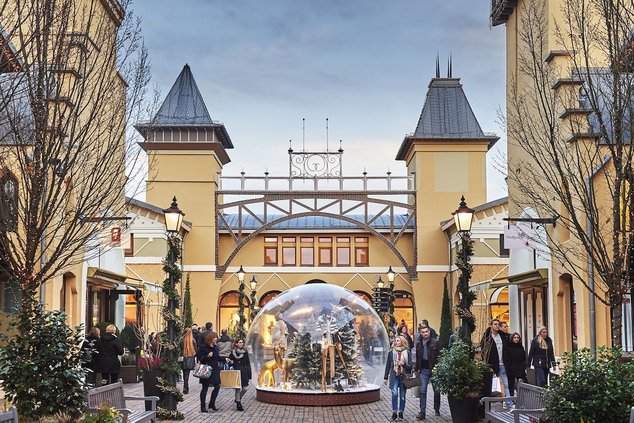 Роскошный новогодний шопинг в Wertheim Village