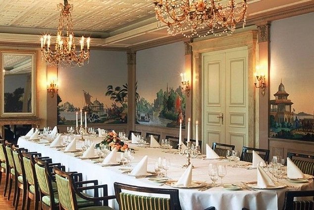 Празднование нового года в Grandhotel Hessischer Hof