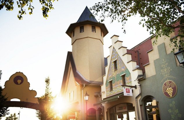 Винные сезоны в бутик-городках Wertheim Village и Ingolstadt Village