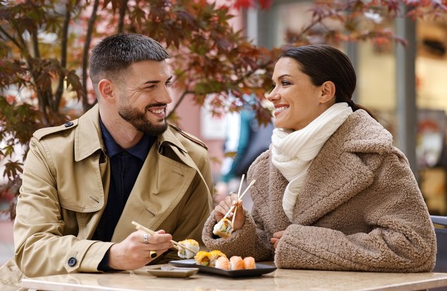 Золотая осень в Ingolstadt Village и Wertheim Village: шампанское, бельгийские вафли, пирожные «macarons»