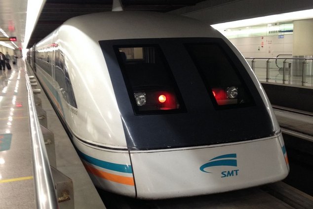 Поезд на магнитной подушке «возвращается»…