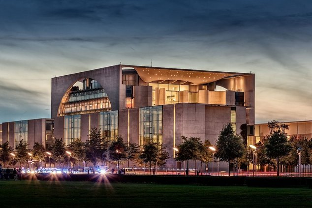 ЭКОНОМИЯ СРЕДСТВ И ПРИОРИТЕТЫ